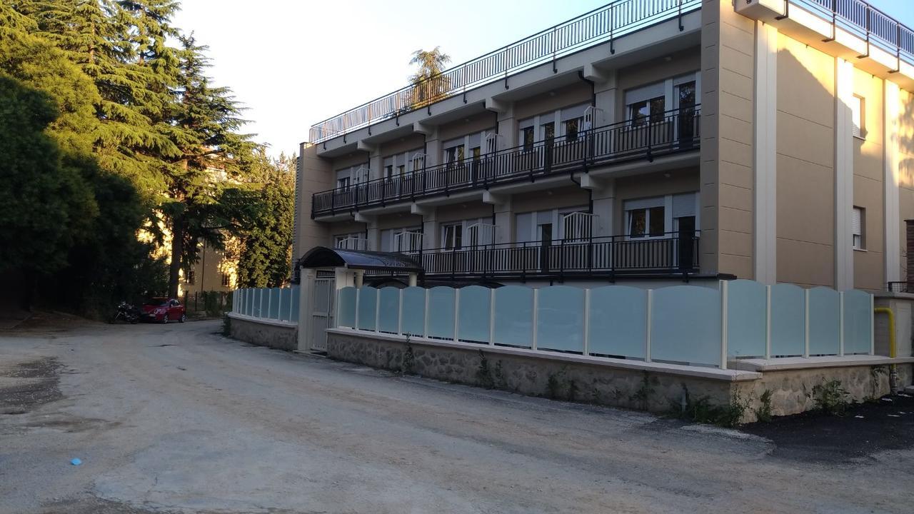 Casa Ospitalita San Giuseppe Panzió LʼAquila Kültér fotó
